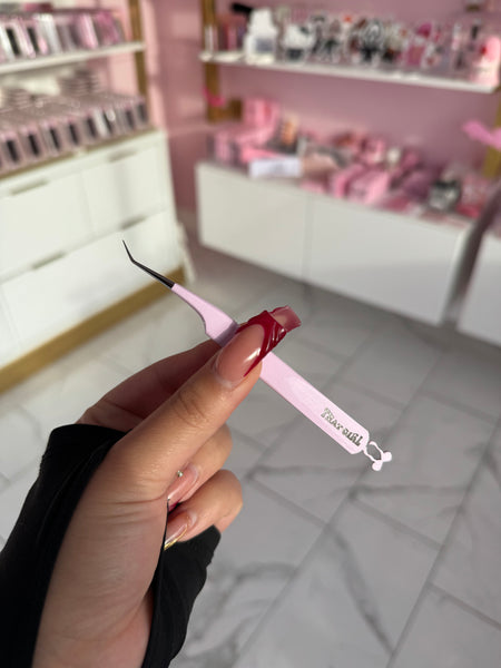 That Girl 45 degree Isolation Tweezers ✨