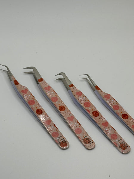 Concha heart tweezers 🩷