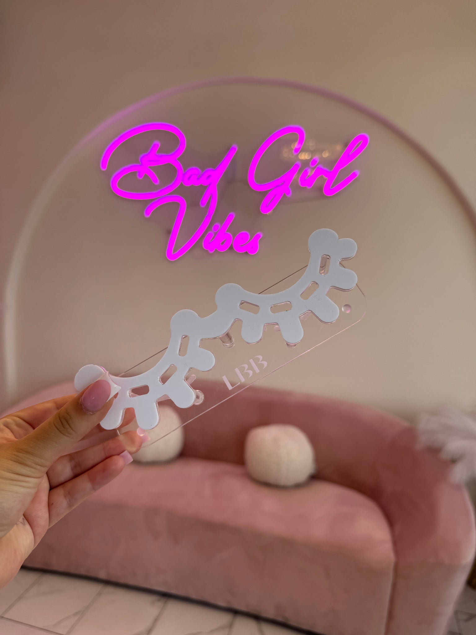 LBB Lash Tweezer Holder💖
