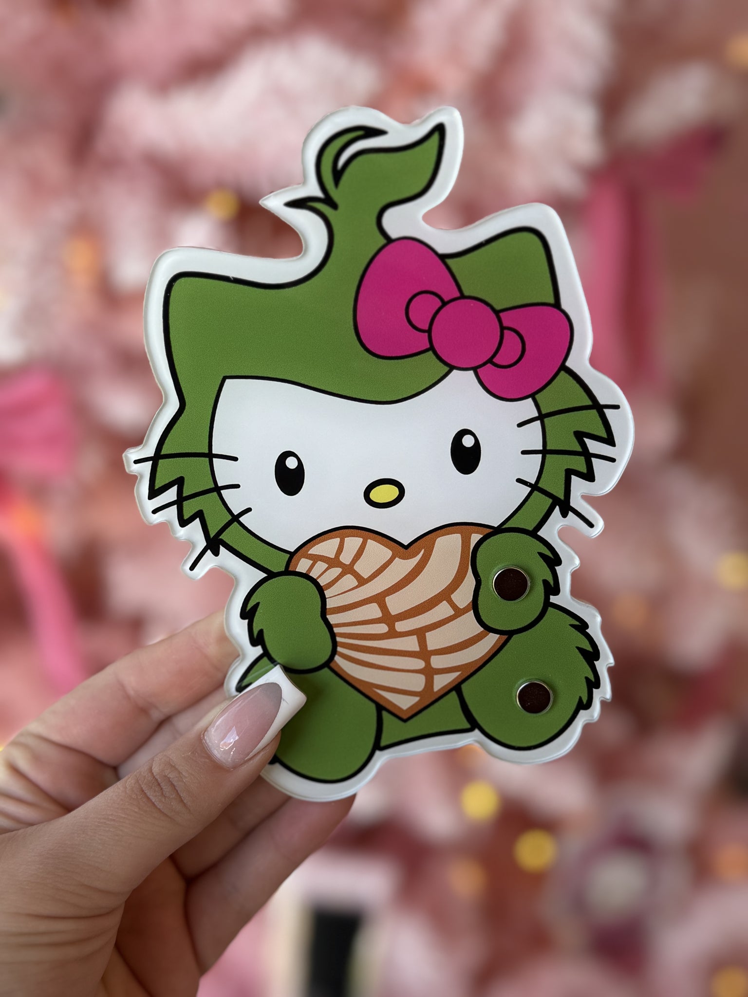 Grinchmas Hello Kitty lash tile 💚